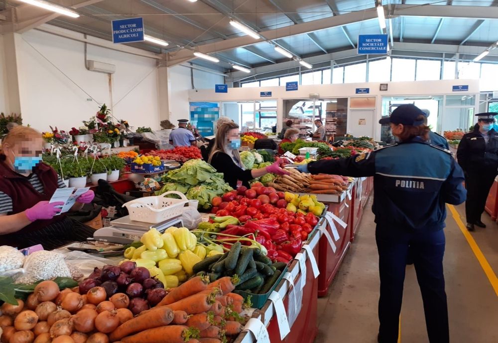 Poliţiştii clujeni au efectuat controale în Piaţa Zorilor