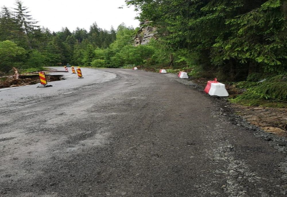 FOTO | Drumul dintre Beliș și Călățele a fost redeschis! Acesta a fost rupt de o viitură 