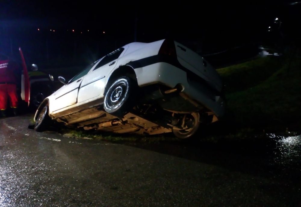 Noapte cu accidente la Cluj (FOTO)
