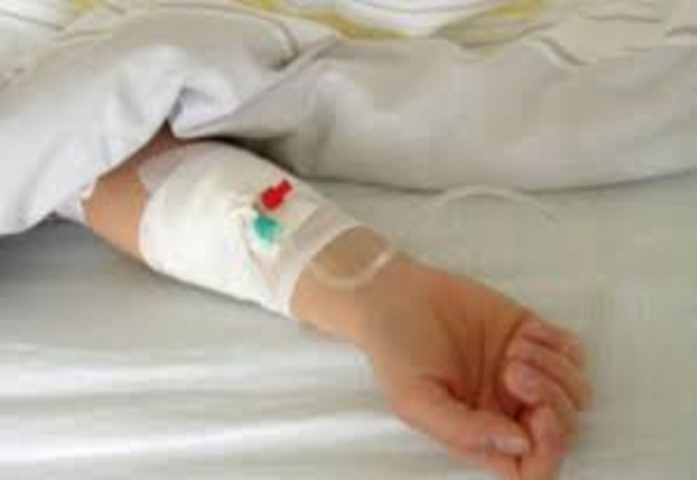 Băiatul din Dej lăsat de mama lui să putrezească a murit