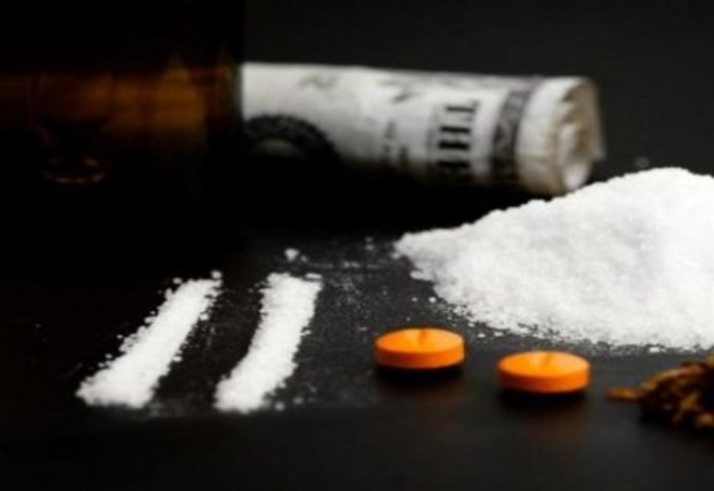 4 percheziţii în Jibou la traficanţi de droguri! 16 persoane au fost audiate