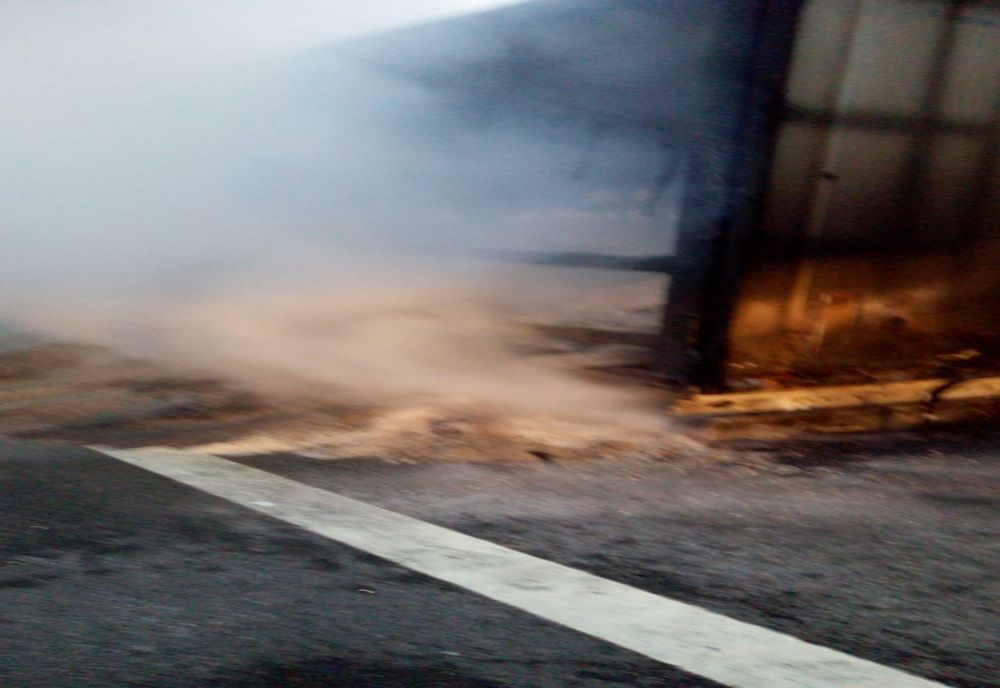 Autocamion cuprins de flăcări pe Autostrada A3