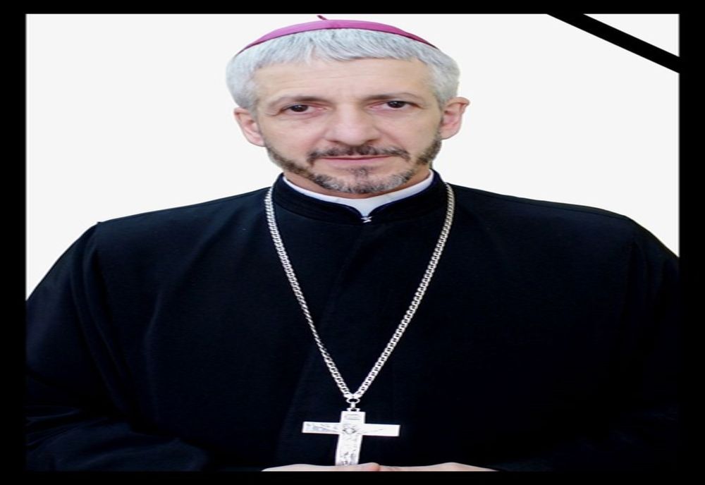 Florentin Crihălmeanu, episcopul Greco-Catolic de Cluj-Gherla, a murit din cauza infecţiei cu COVID-19