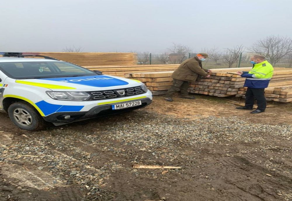 FOTO | Acţiune pe linie silvică la Cluj: s-au dat amenzi şi s-au confiscat autovehicule