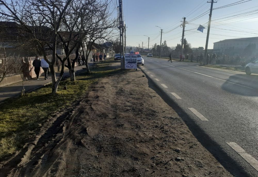 Grav accident în Gherla! Un copil de 4 ani a fost lovit de o mașină