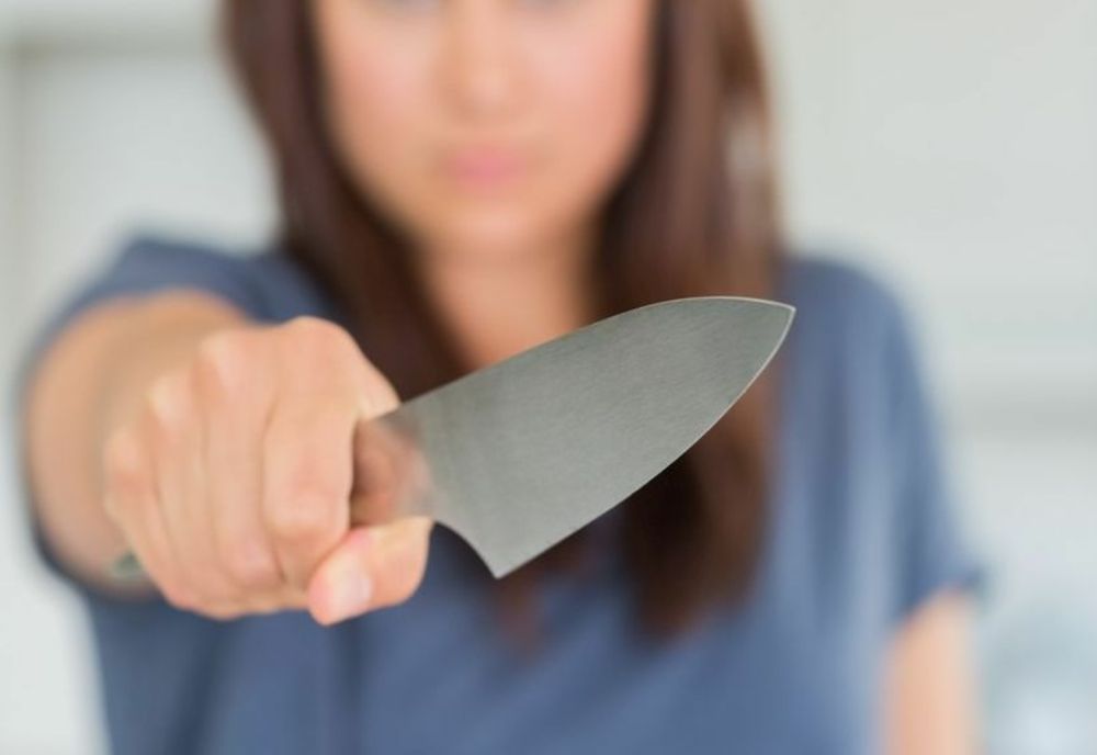 Caz şocant în judeţul Cluj! O femeie şi-a înjunghiat copii