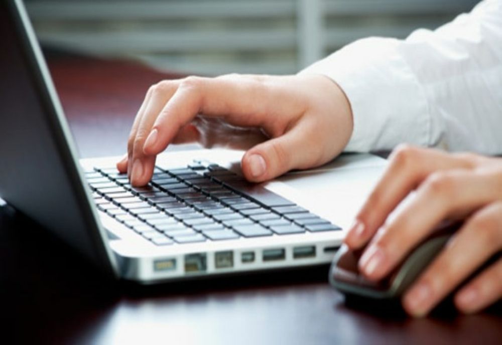 Incă 1000 de laptop-uri pentru studenții Universității Tehnice din Cluj-Napoca