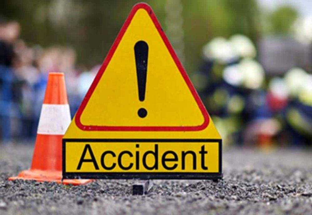 Accident cu trei maşini pe o stradă din Cluj-Napoca! Un copil a fost rănit şi a ajuns la spital