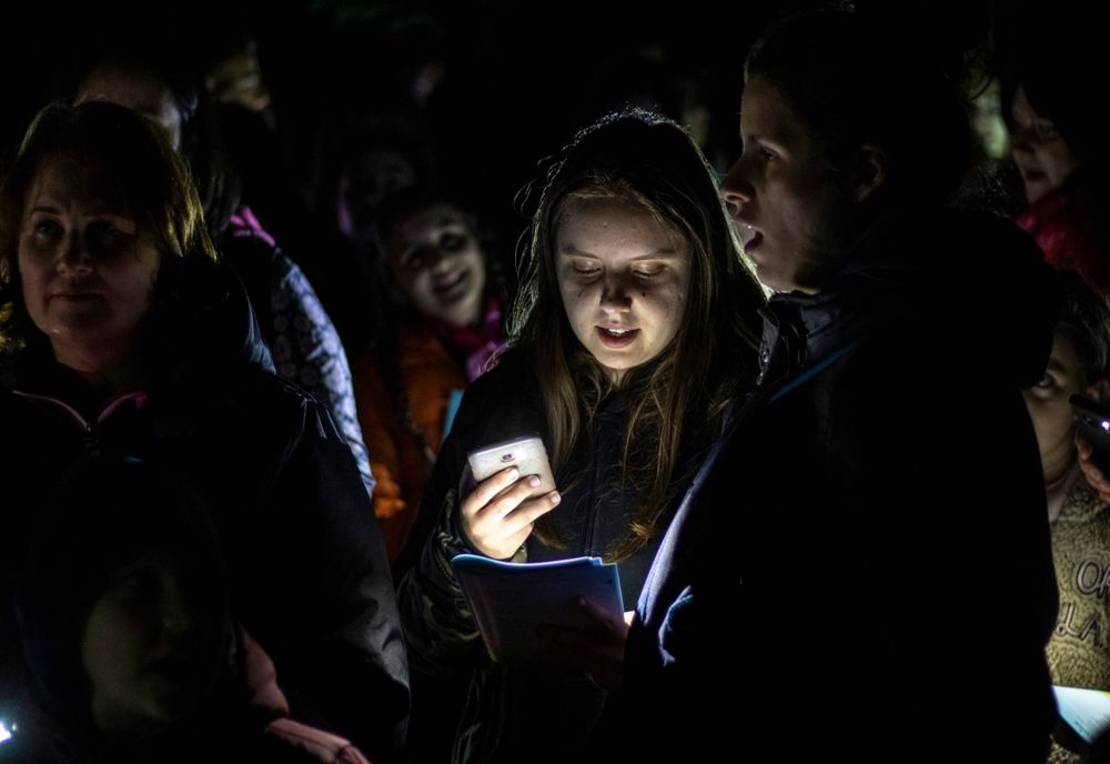 Peste 7.000 de! copii din Cantus Mundi vor cânta pentru Ora Pământului! Programul se desfășoară simultan în 30 de județe și București