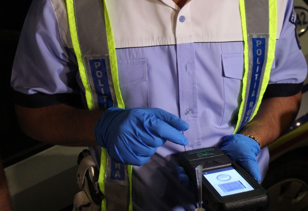 Tânăr din Dej prins la volan beat, drogat şi cu permisul suspendat