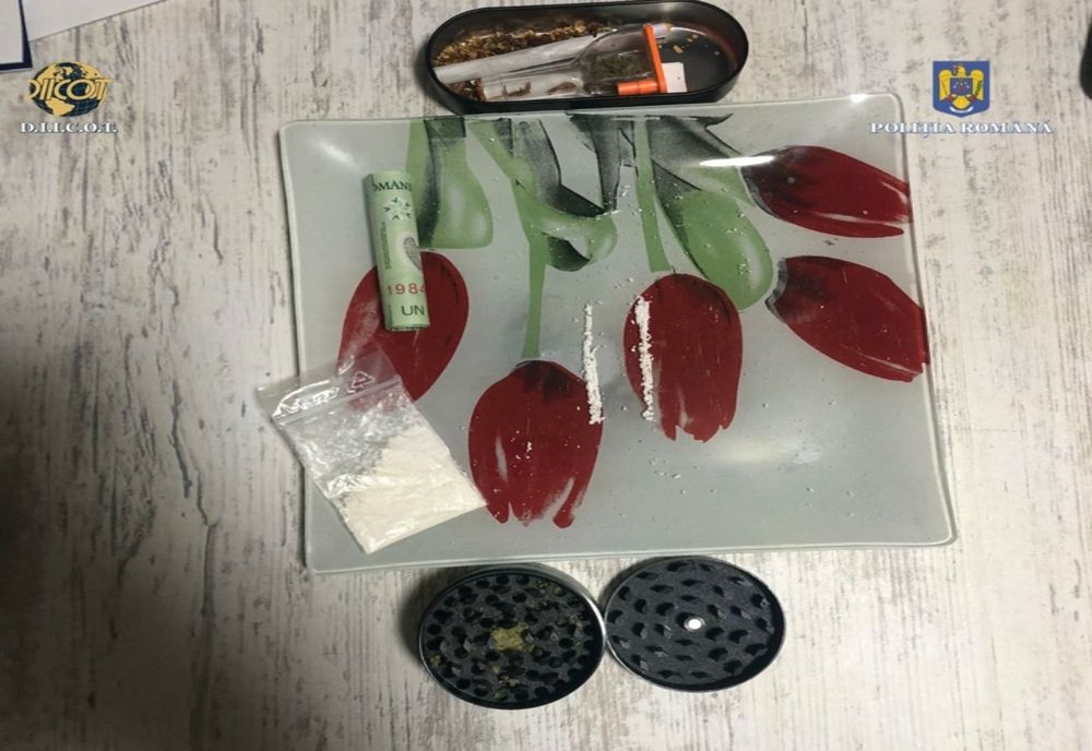 Bărbat prins în timp ce vindea droguri la un festival de muzică din Cluj (FOTO)