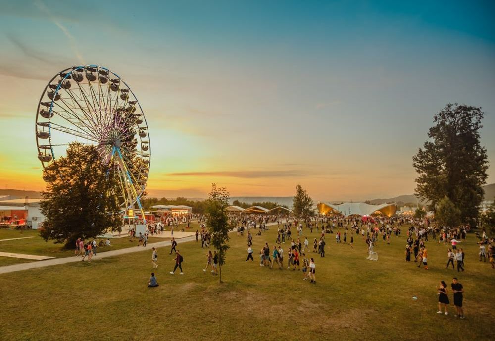 O săptămână până la Electric Castle 8: acces simplu, trenuri speciale și reguli de știut