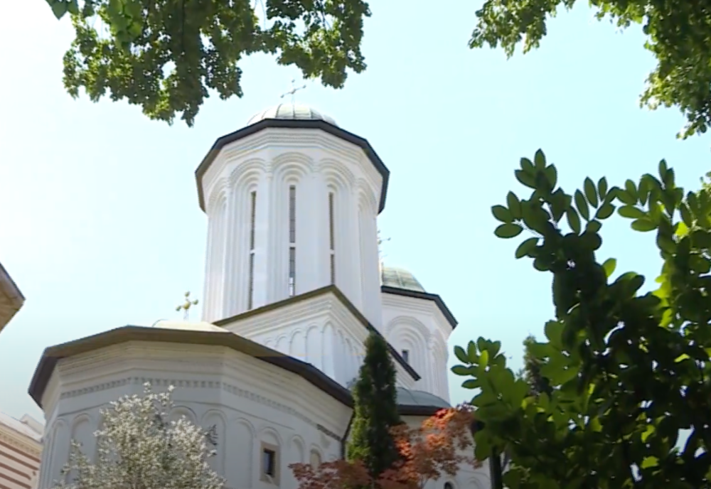 Trei tineri din Turda au furat boxele unei biserici! Au fost prinşi la scurt timp
