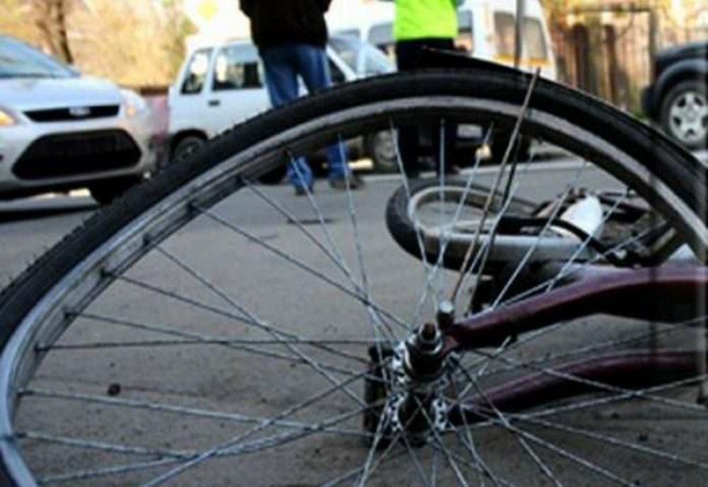 Grav accident în Dej! Un biciclist a murit după ce a fost lovit de o maşină
