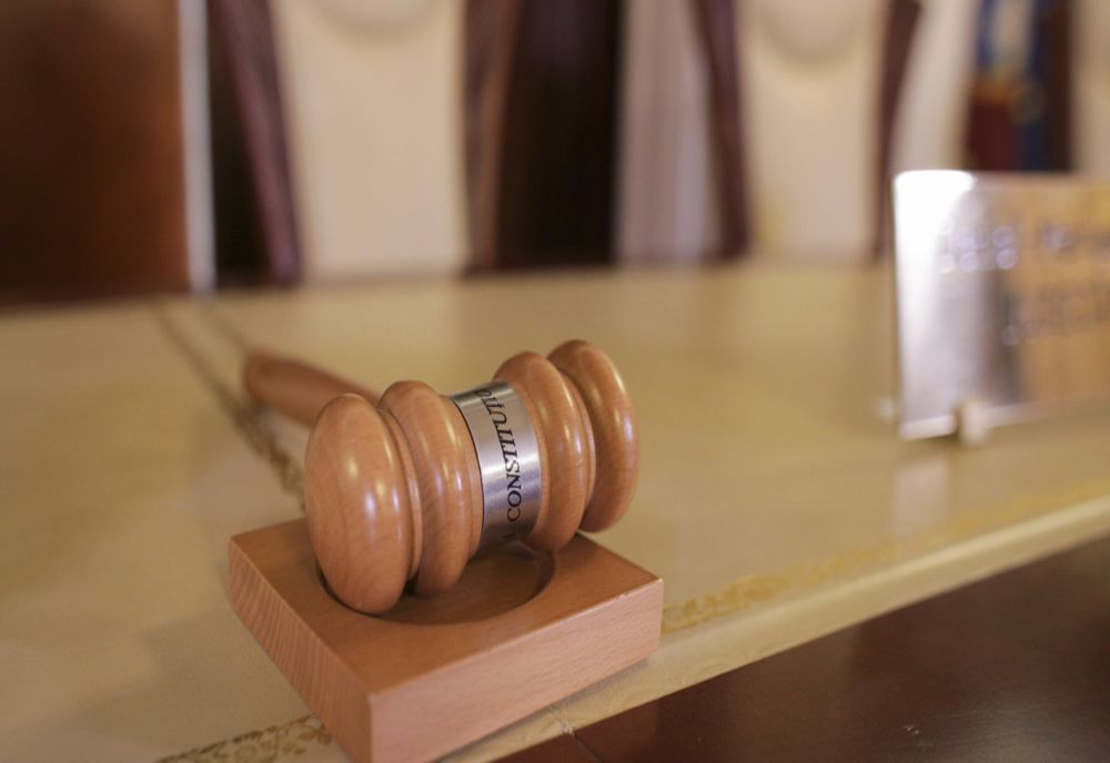 Caz revoltător în Dej! Un bărbat acuzat de viol a fugit după ce judecătorul a venit la muncă după ce reţinerea bărbatului expirase