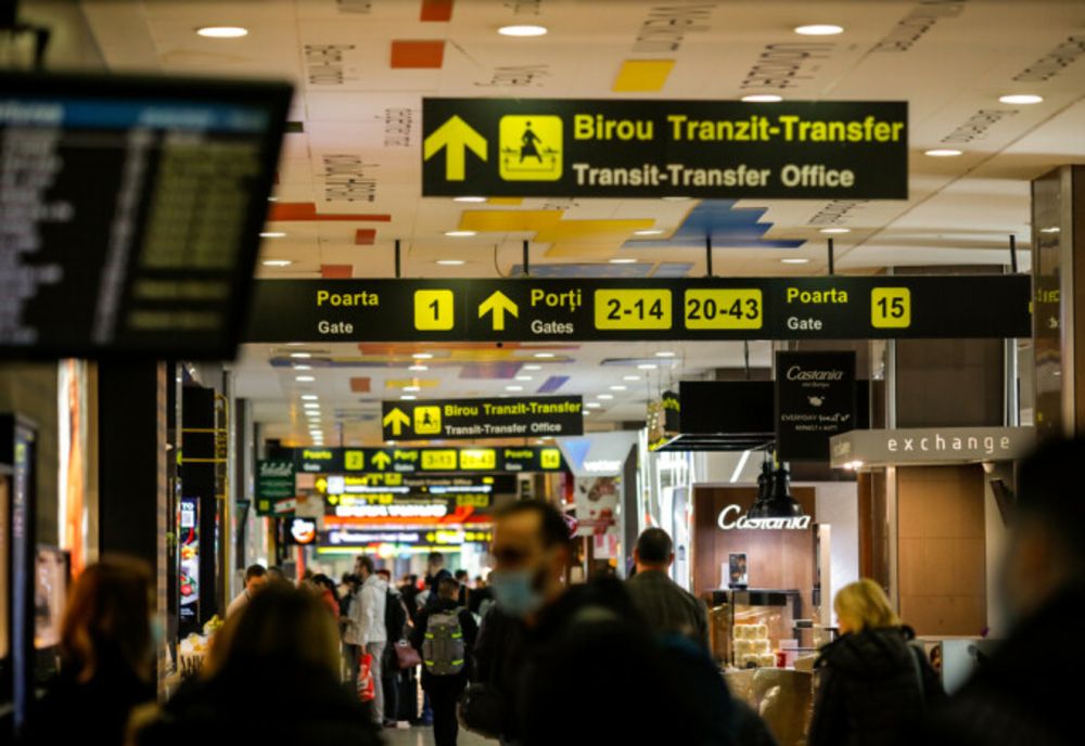 Sindicaliștii din aeroporturi pichetează Ministerul Finanțelor