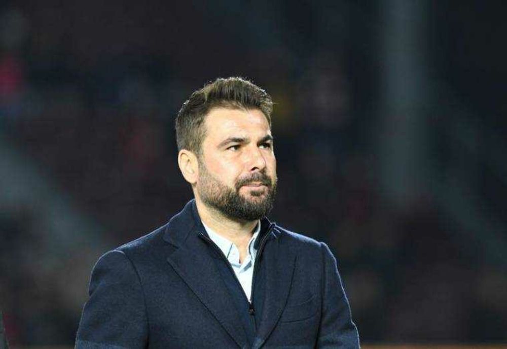 ADRIAN MUTU CRITICĂ TERENUL DE JOC ȘI PRESTAȚIA ROMÂNIEI ÎN MECIUL CU LITUANIA