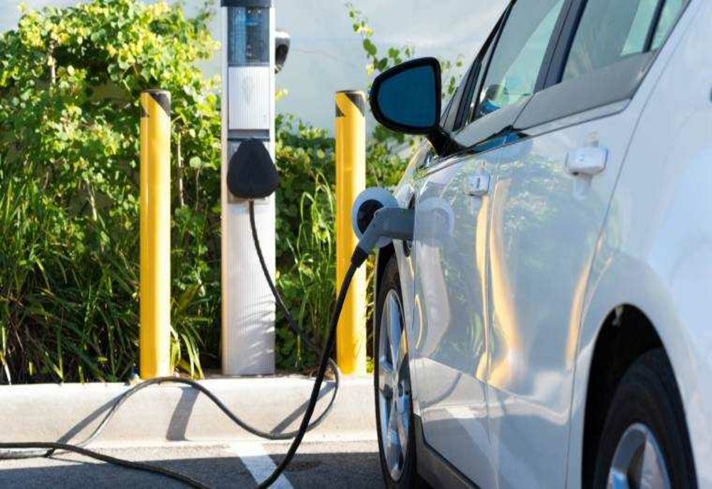 ÎNMATRICULĂRILE DE AUTOTURISME ELECTRIFICATE AU CRESCUT CU 25,1%, ÎN 2024