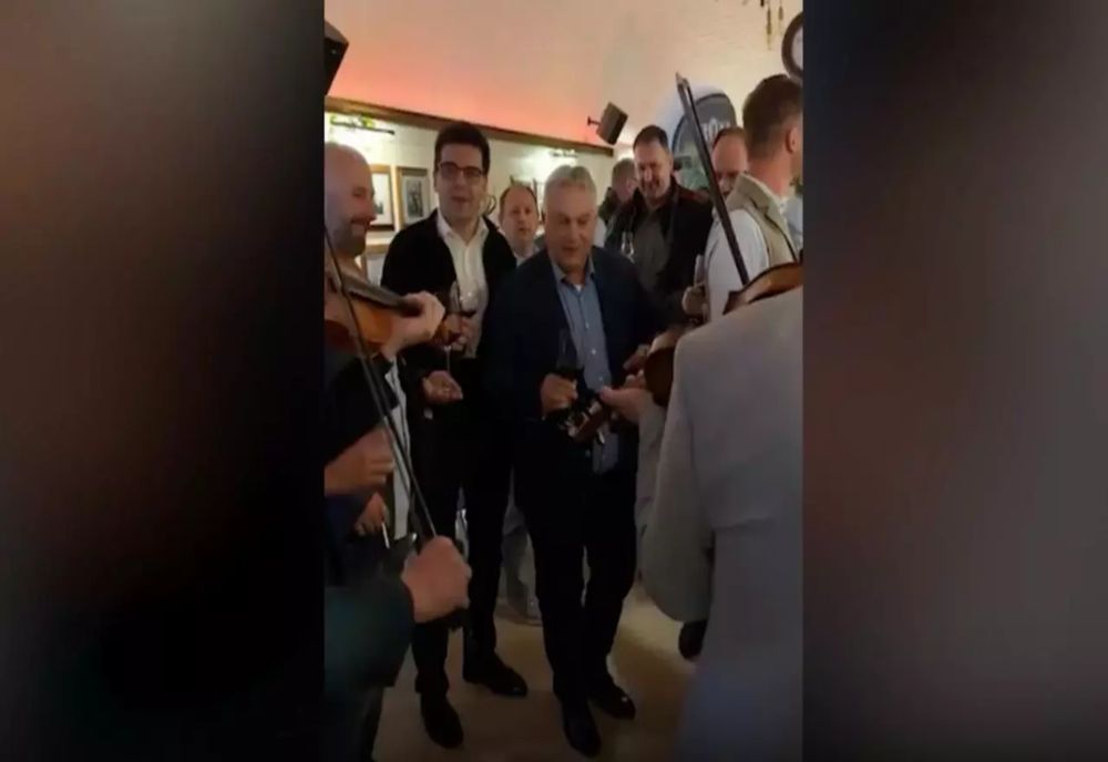 PREMIERUL UNGARIEI, SHOW TOTAL CU LĂUTARII, LA CLUJ - VIDEO