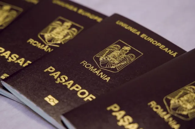 Pașaportul românesc atinge o performanță istorică. Românii pot călători fără viză în 178 de destinații