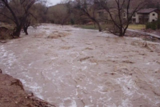 Cod portocaliu de inundații: viituri periculoase așteptate pe aceste râuri din țară