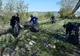 FOTO | Primăria Dej a scos asistaţii sociali la o amplă acţiune de ecologizare