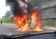 FOTO | Mașină distrusă de flăcări pe centura Clujului! Şoferul a reuşit să se salveze