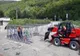 FOTO | Au început lucrările de instalare a unui pod metalic provizoriu pe Drumul Apusenilor, în localitatea Valea Drăganului