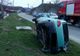 FOTO | Accident cu două mașini în Petrești! Una s-a răsturnat