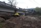 FOTO | Un pod peste Crișul Repede s-a prăbuşit după ce muncitorii au încercat să îl consolideze